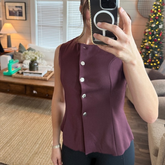 H&M Burgundy Peplum Vest Top - Picture 2 of 4